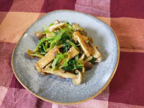 Tamamiさんの簡単薬膳レシピでデトックスしよう！「油揚げの和サラダ」