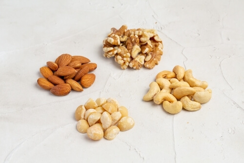 4種類のナッツ